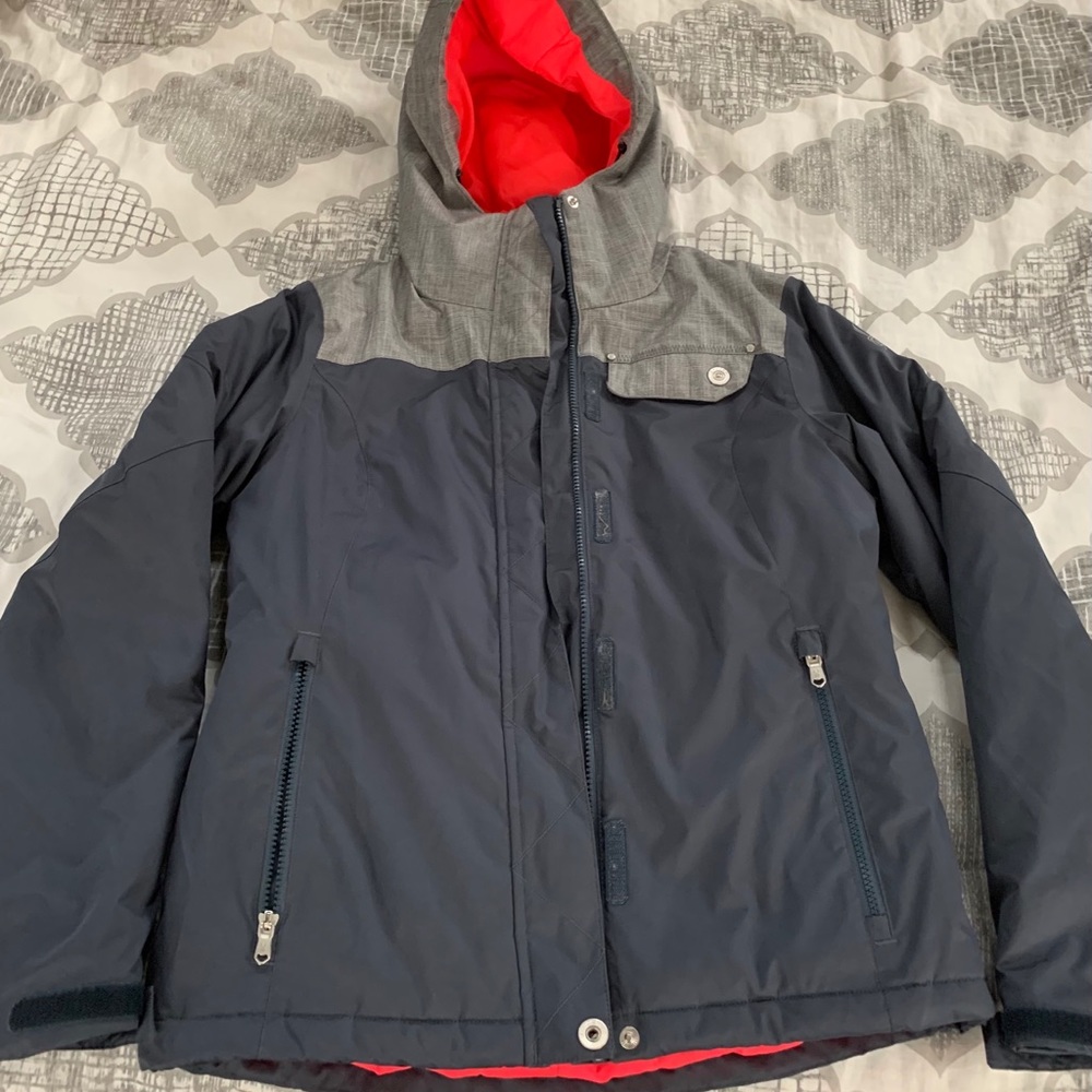 Women’s Spyder winter coat. Size 6. Gray